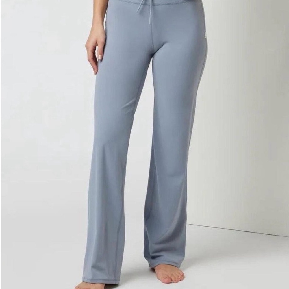 Vuori Ultra Soft Flared Legging Pant